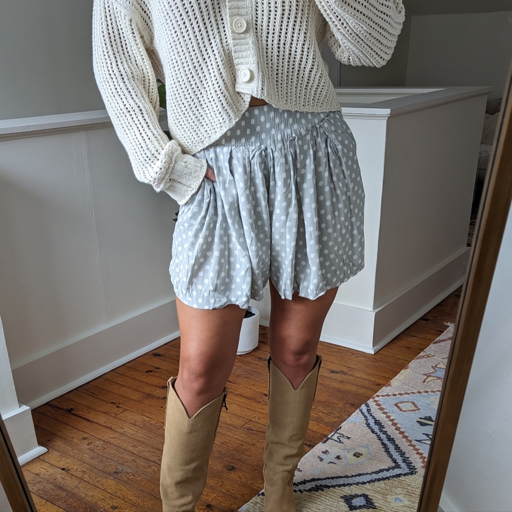 Polka dot flowy shorts